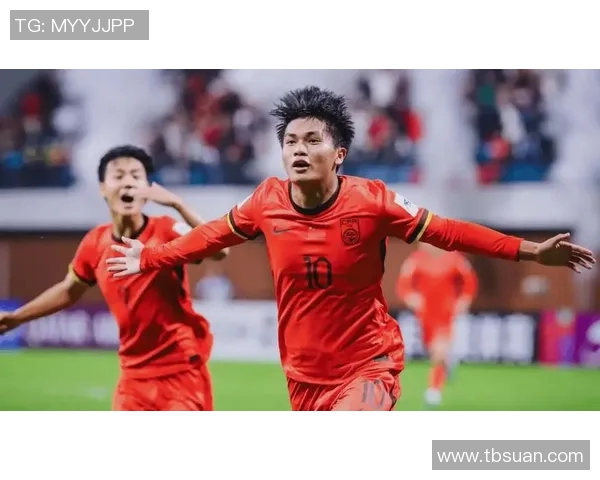 足球场上的铁卫之王最强拦截球员的传奇故事与精彩瞬间